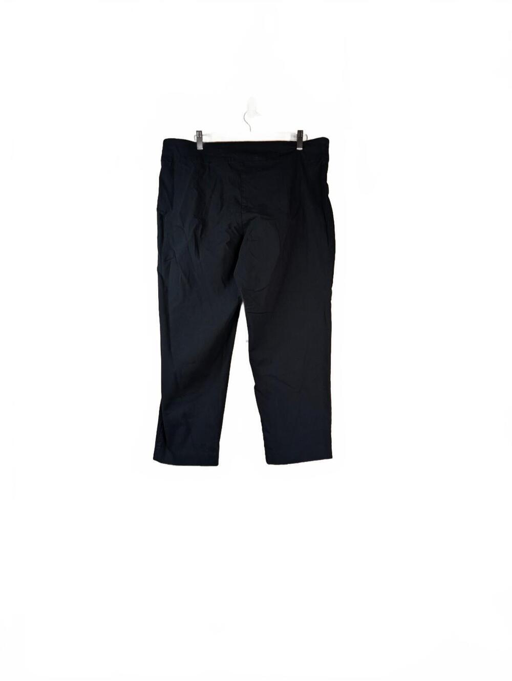 Dana Buchman Women's Black Pants Size XL Short